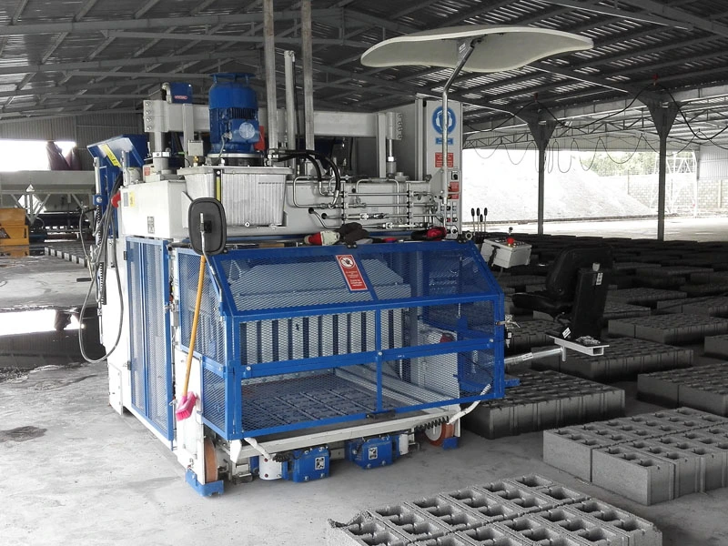 Машина для производства цементных кирпичей