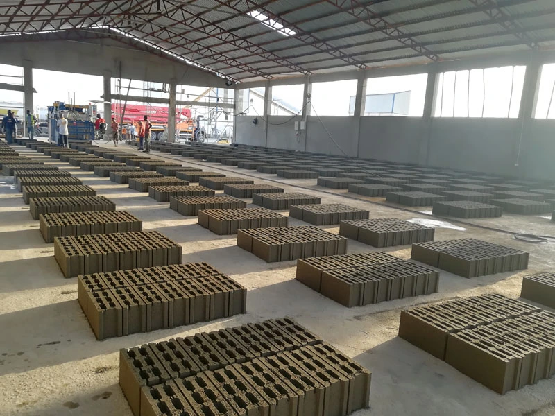 Машина для производства цементных кирпичей