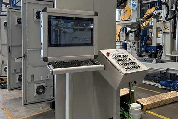 Полностью автоматическая машина для производства кирпича