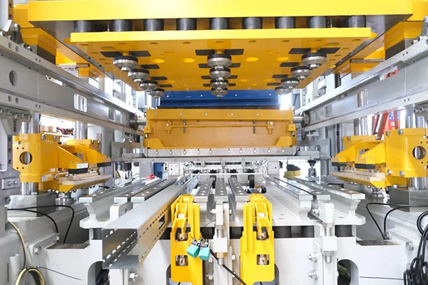 Полностью автоматическая машина для производства кирпича