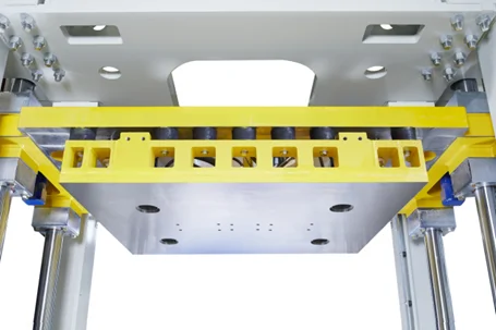 Машина для производства больших досок с одним поддоном